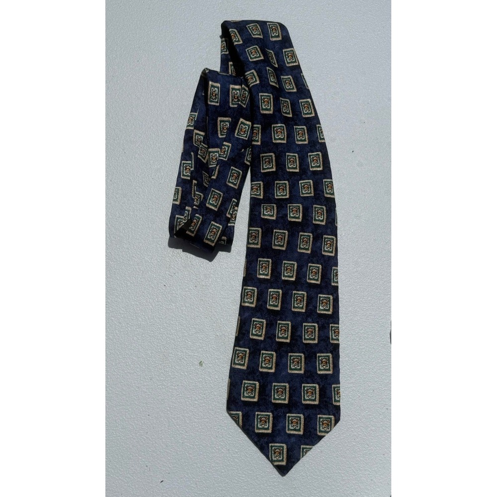 Disney Store Tigger Portrait Winnie the Pooh Blue‎ 100% Silk Classic Neck Tie
